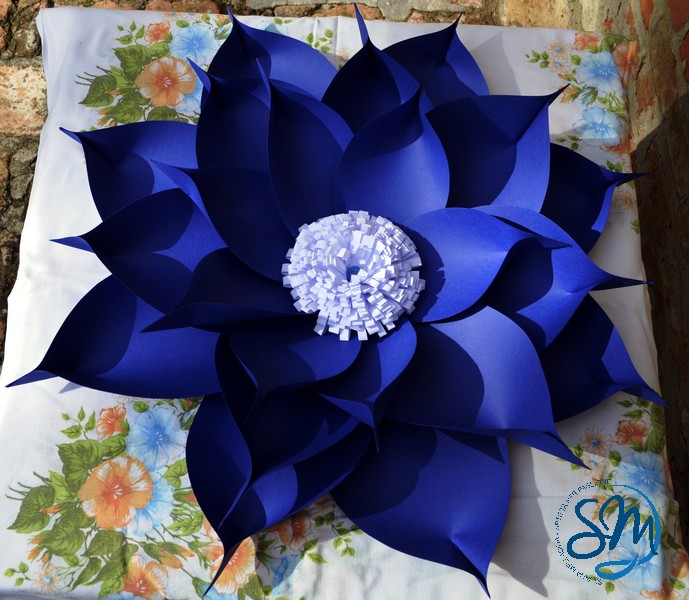 Fiore Cartoncino Blu